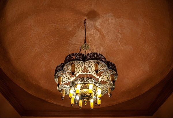 Les lustres orientaux, des luminaires qui vous feront voyager !
